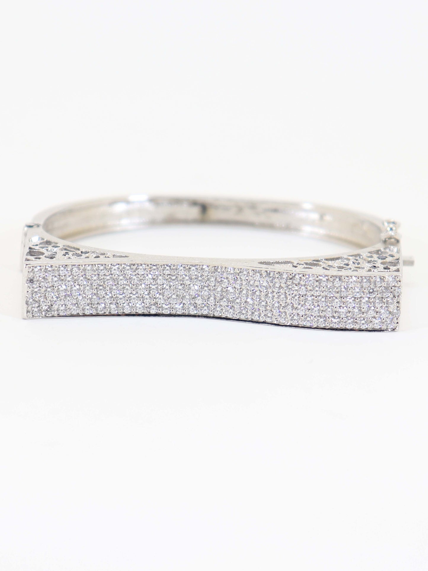 Bracelet Studded With Zircons In 925 Silver.