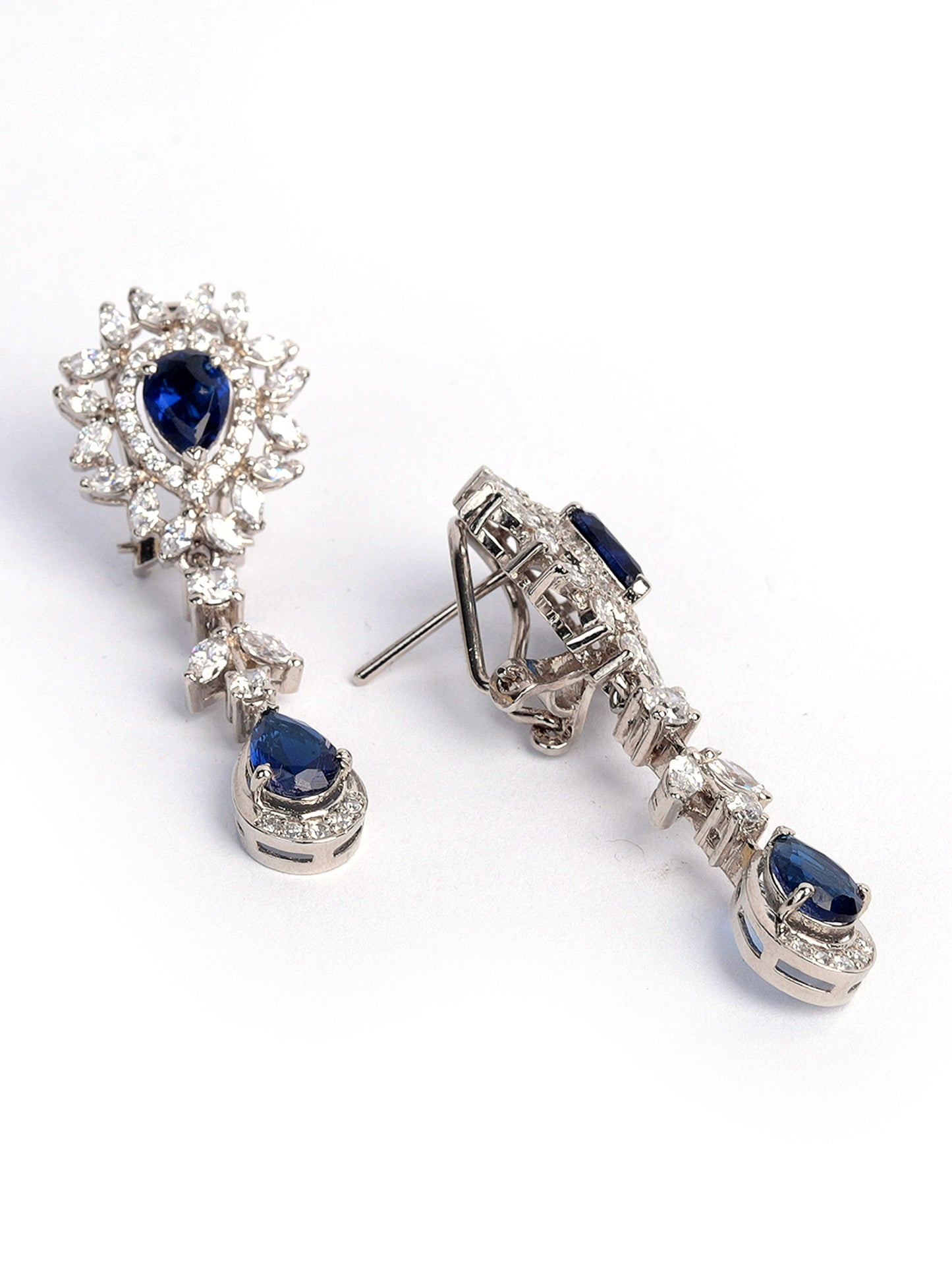 Earings Studded With Blue Zircons In 925 Silver.