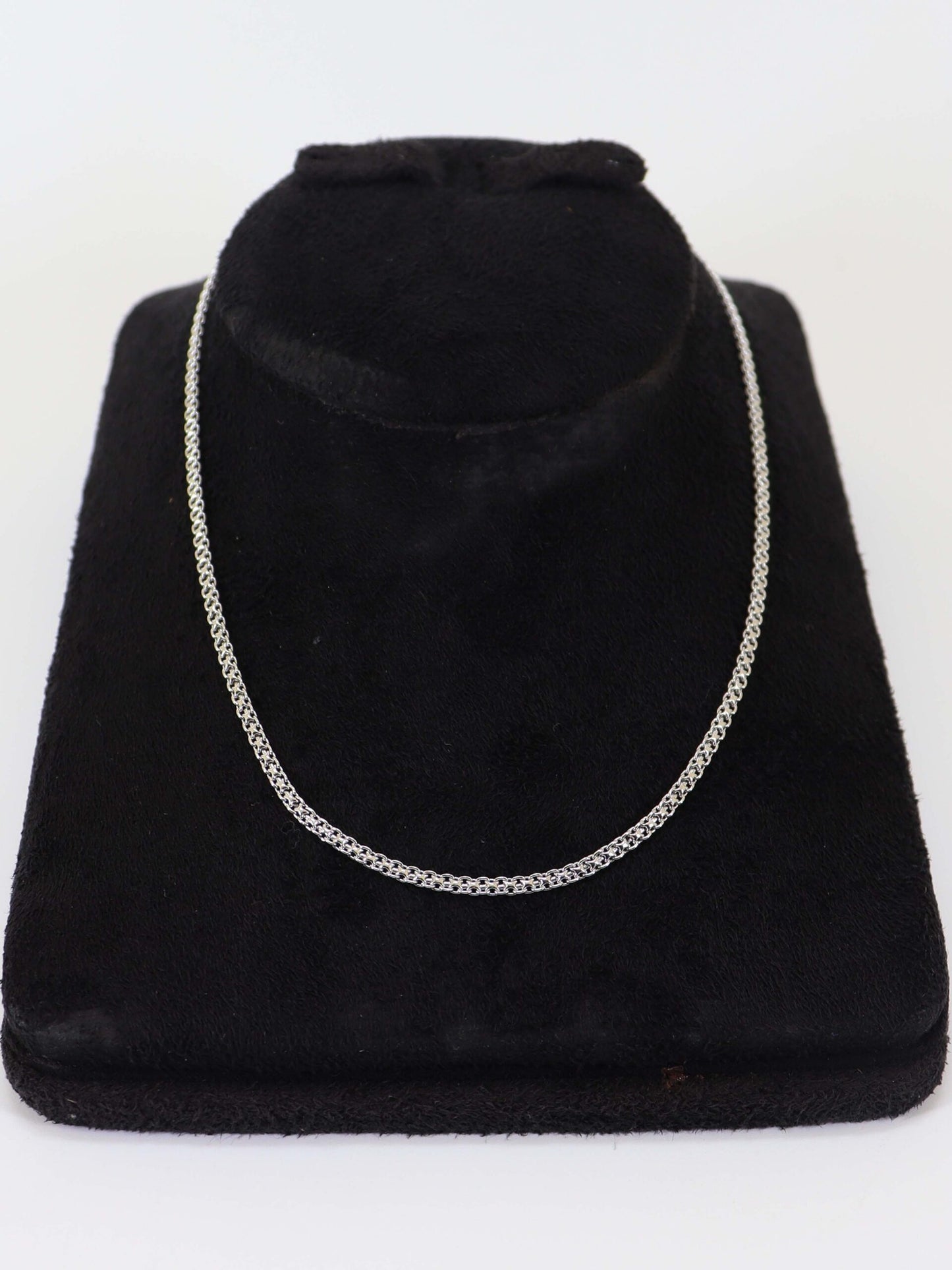 Chain In 925 Silver.