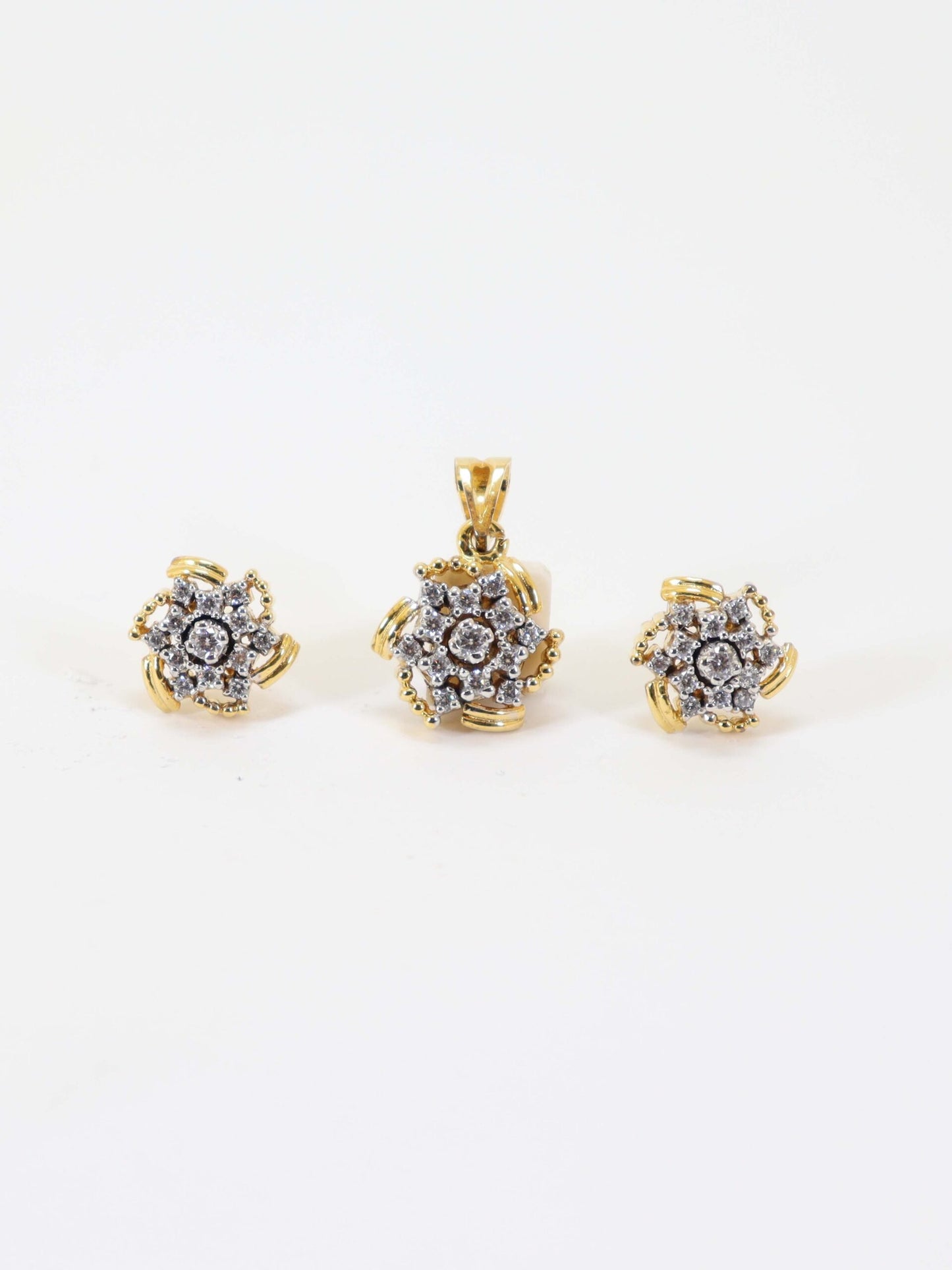 Diamond Style Locket Tops Studded With Zircons In 925 Silver.