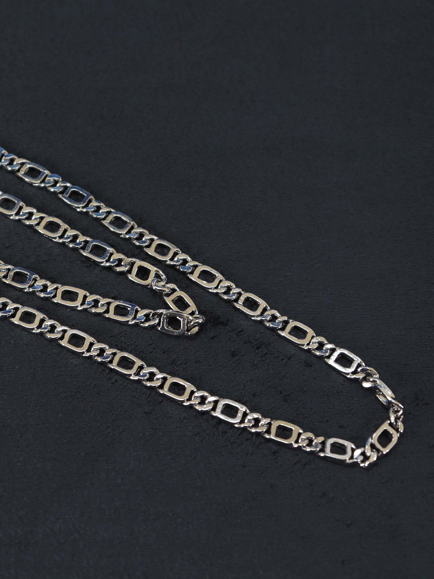 Chain In 925 Silver.