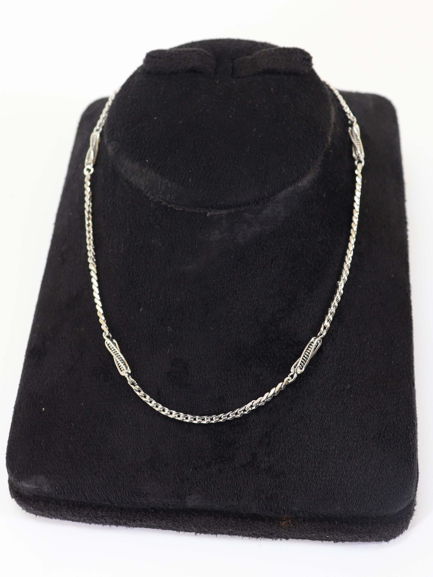 Chain In 925 Silver.