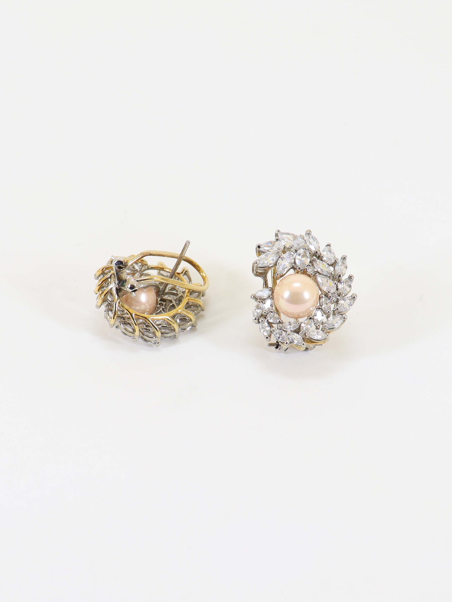 Tops Studded With Zircons And Pink Pearls In 925 Silver.