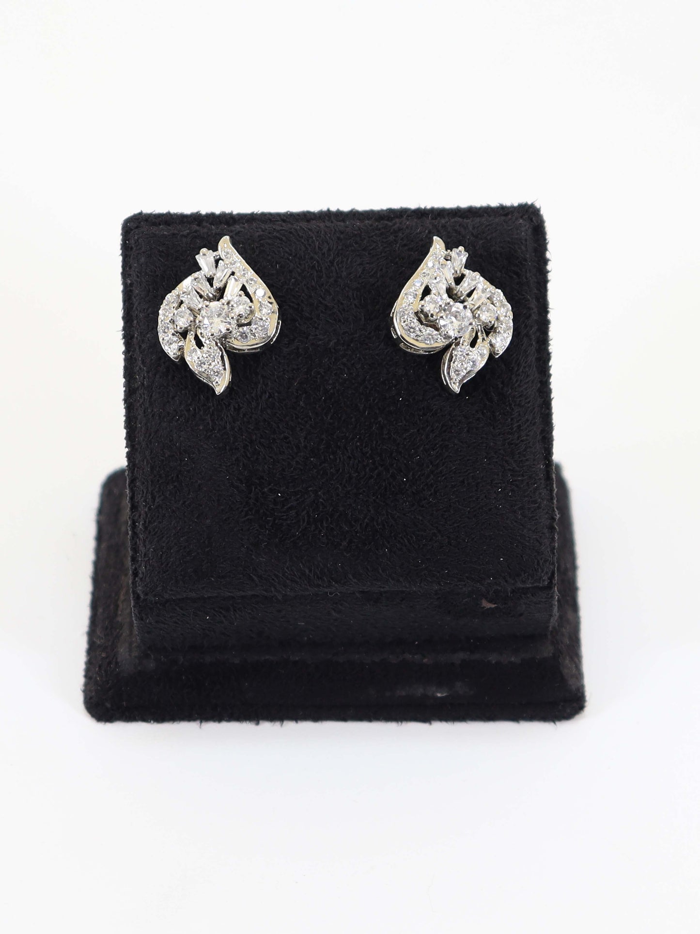 Tops Studded With Zircons In 925 Silver.