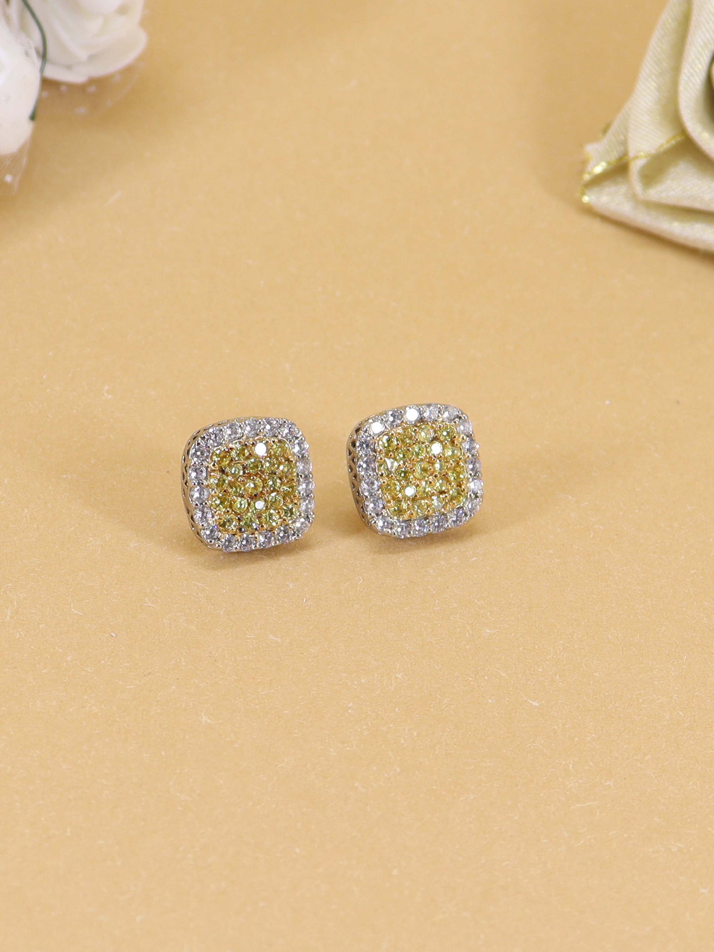 Tops With Zircon And Yellow Zircon In 925 Silver.