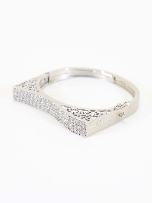 Bracelet Studded With Zircons In 925 Silver.