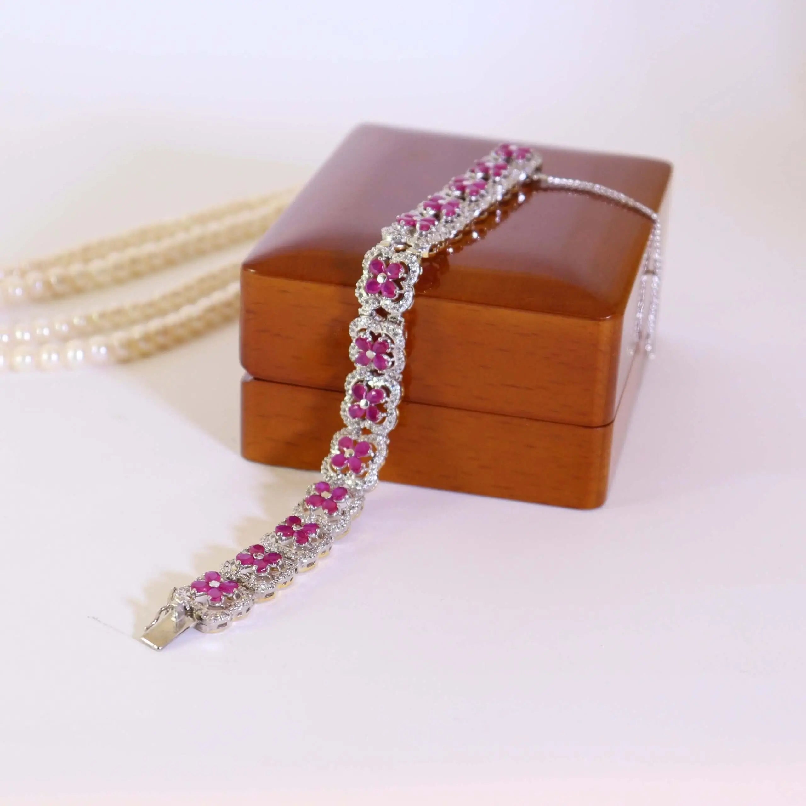 Bracelet Studded with Chatham In 925 Silver.