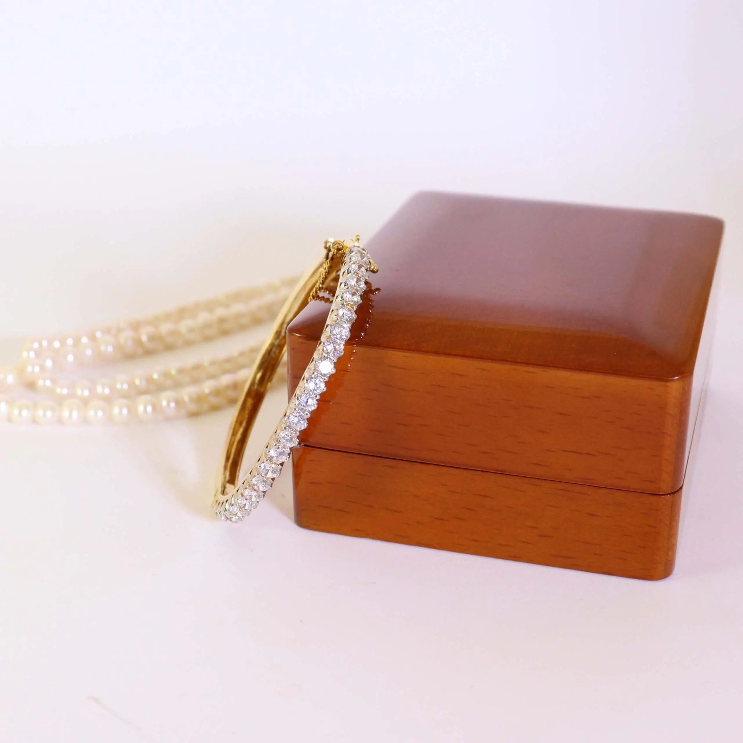 Bracelet Studded With Zircons In 925 Silver.