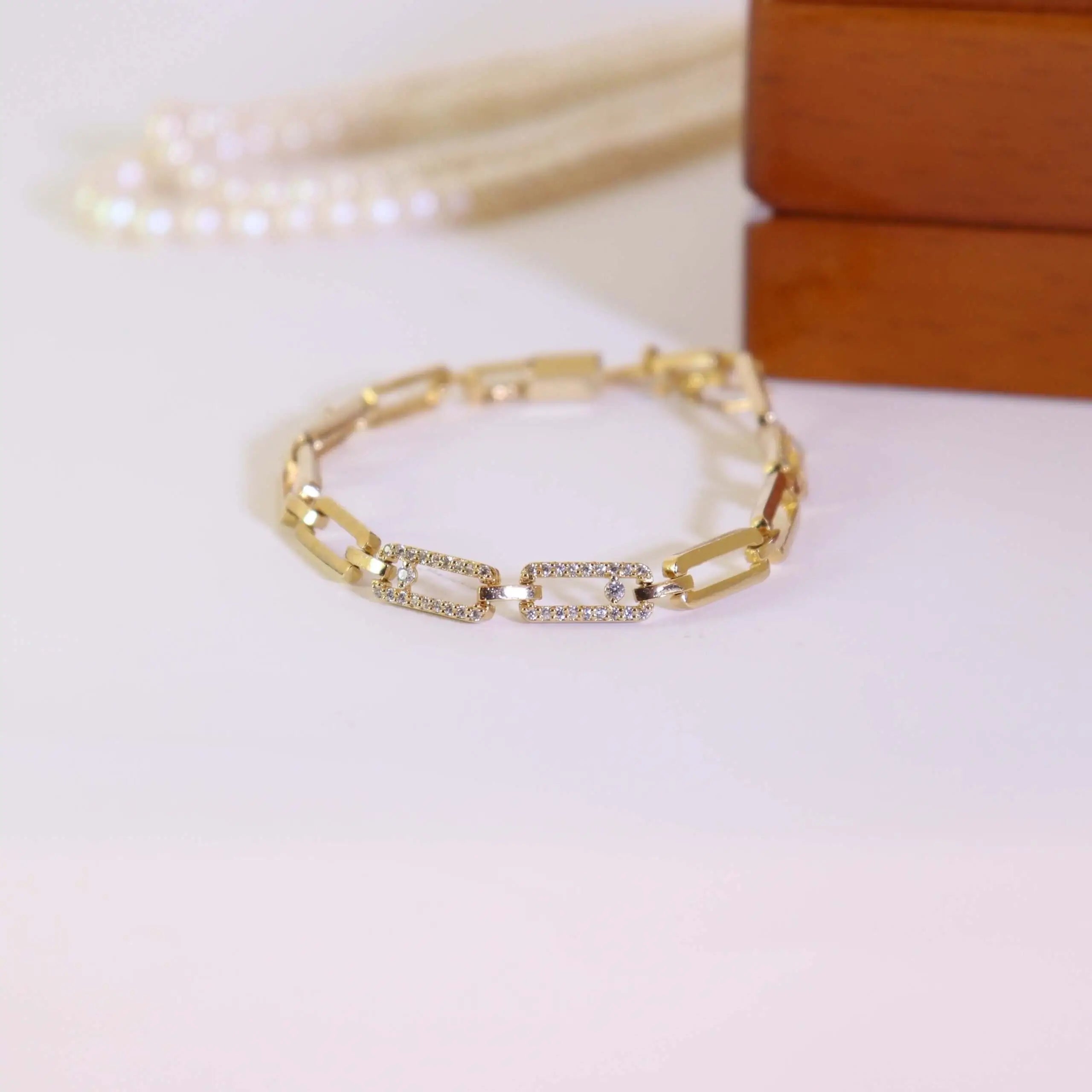 Bracelet Studded With Zircons In 925 Silver.