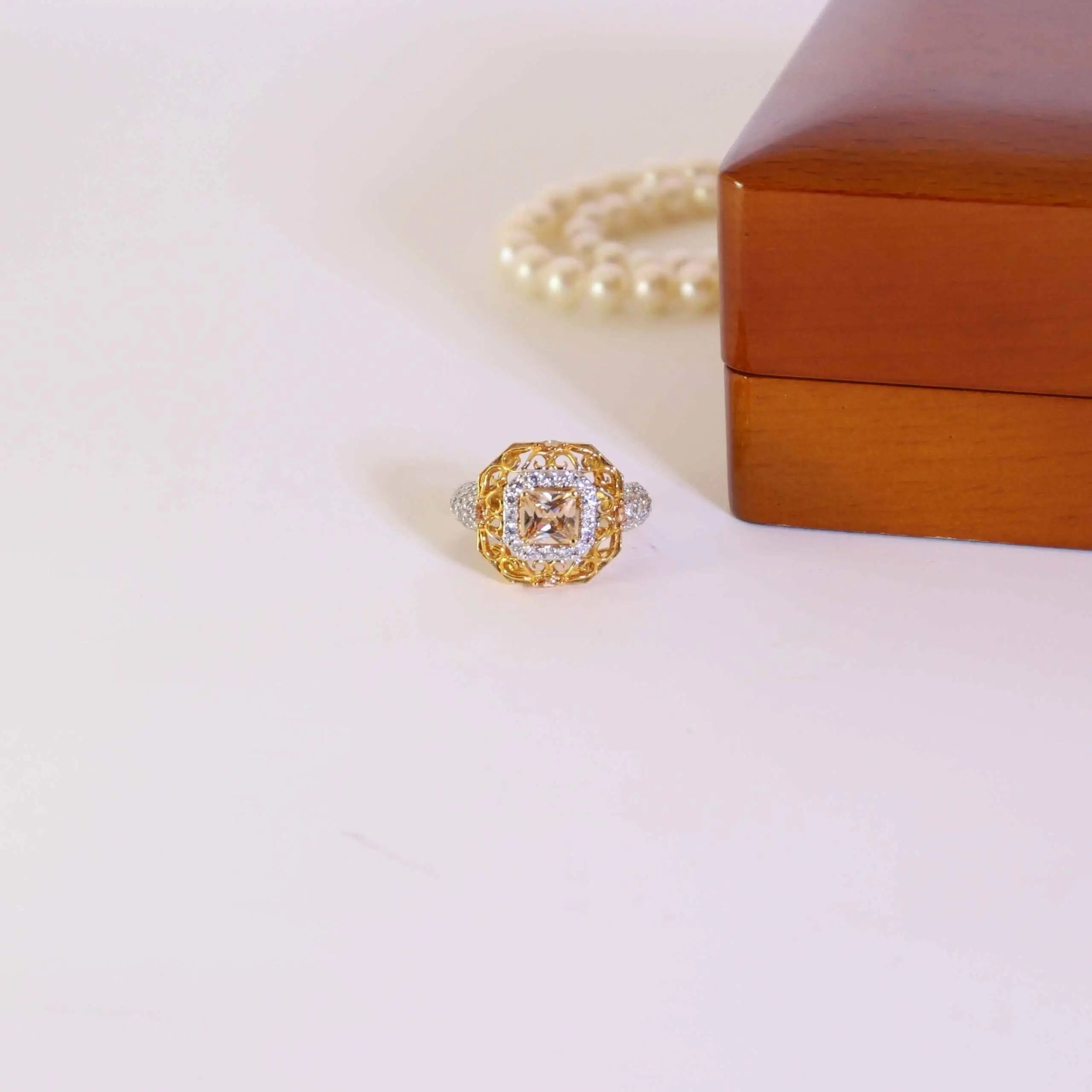 Ring Studded With Shampaign In 925 Silver.