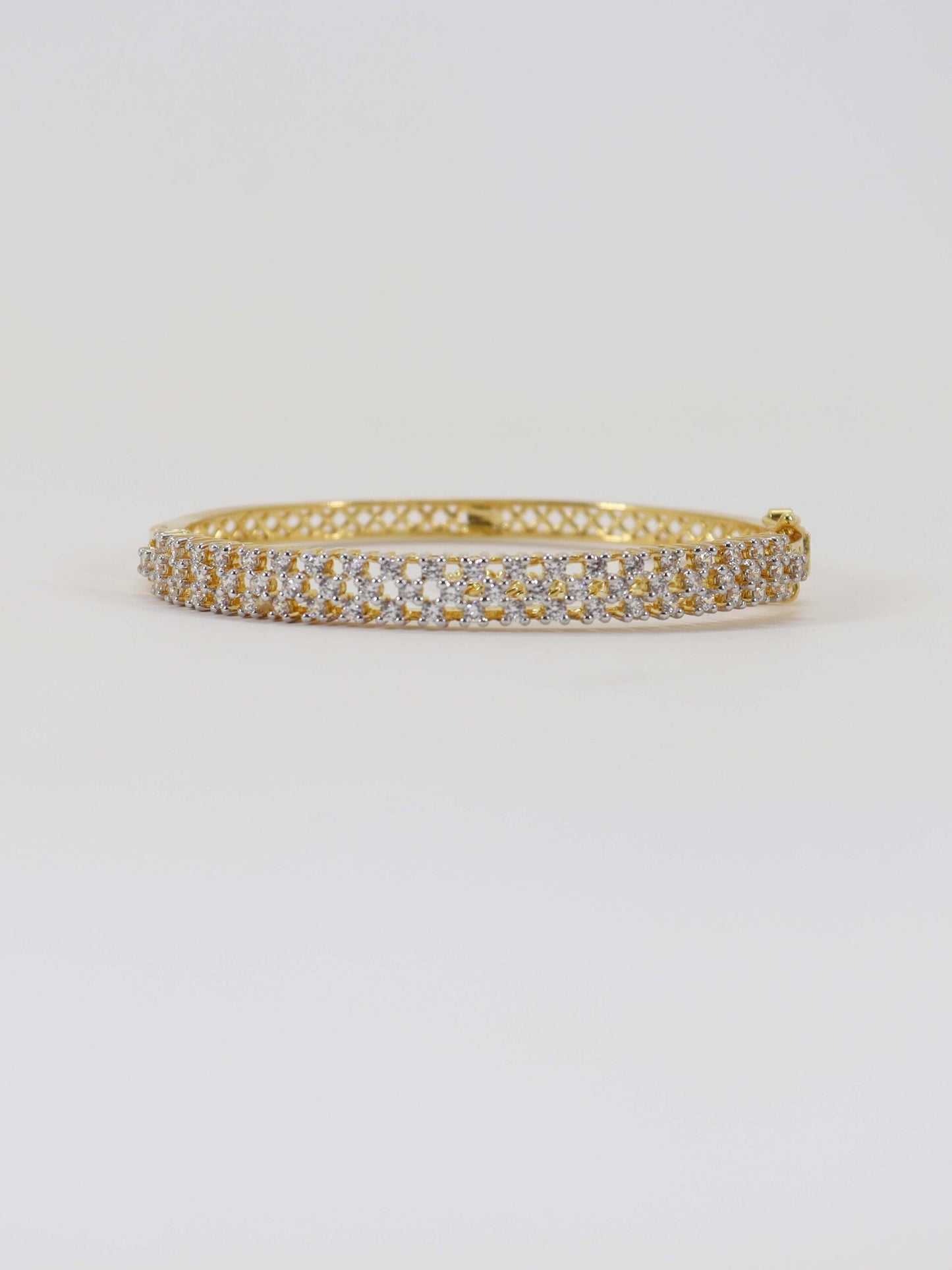 Diamond Style Bracelet Studded With Zircons In 925 Silver.