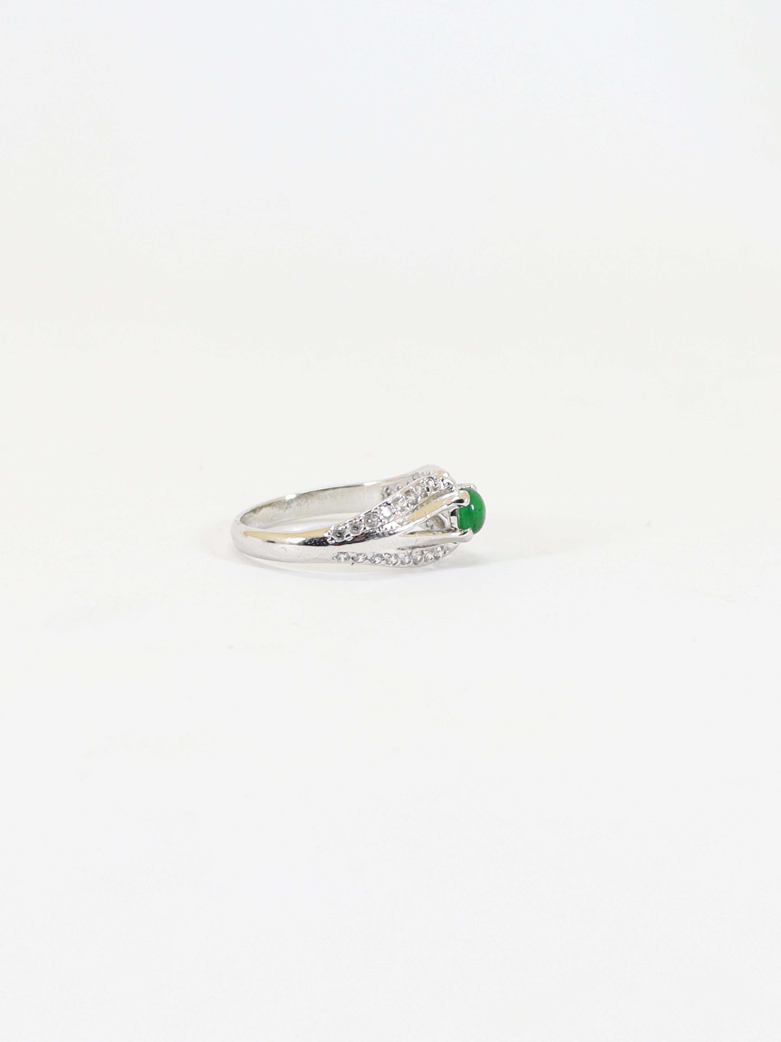 Ring Studded With Green Zircons In 925 Silver.