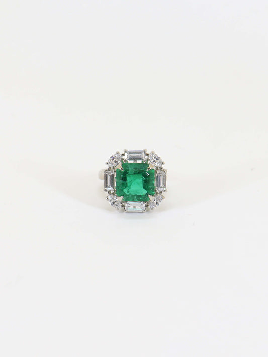 Ring With Green Zircon In Silver.