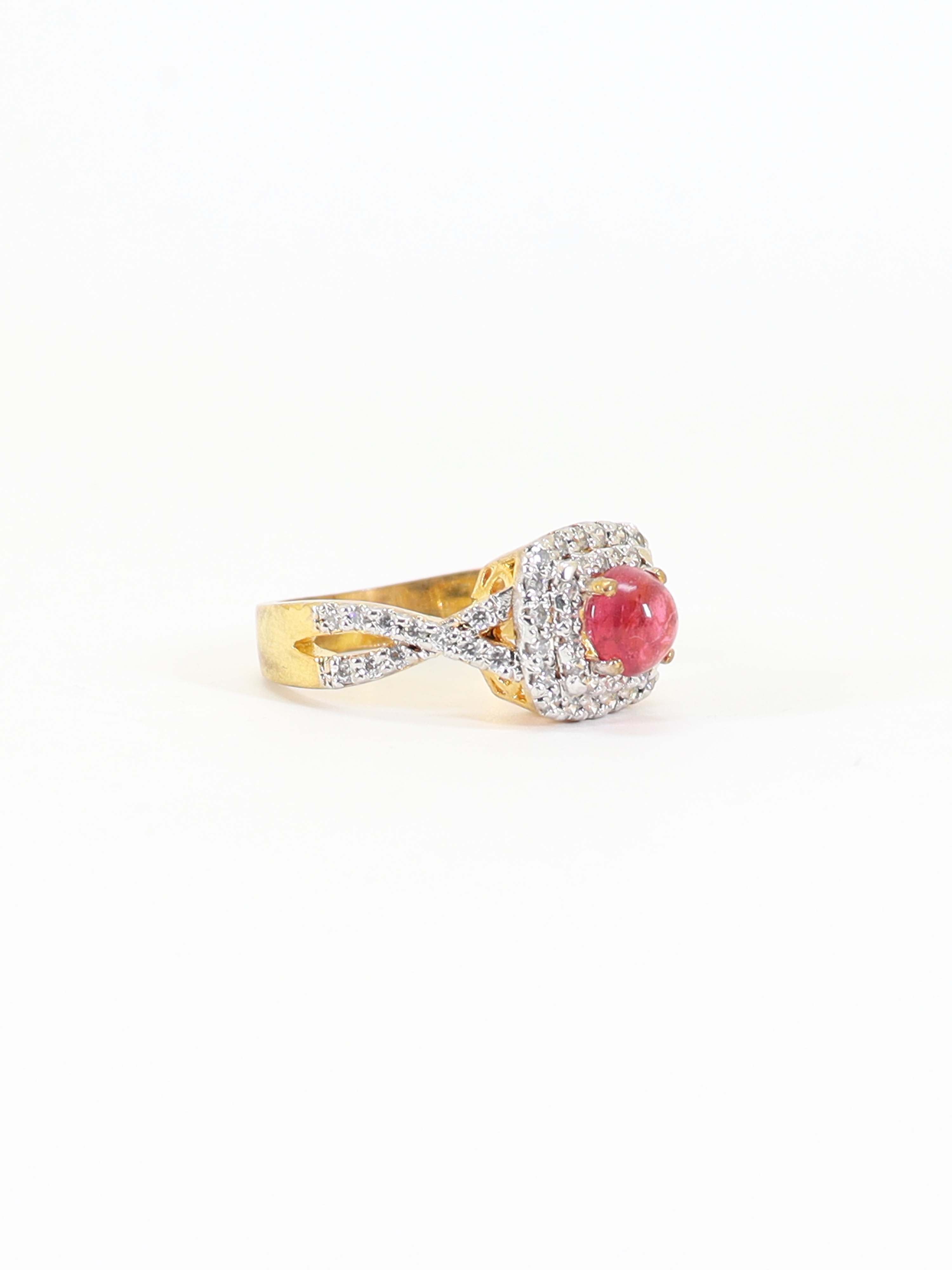 Ring Studded With Semiprecious Pink Turmaline In 925 Silver.