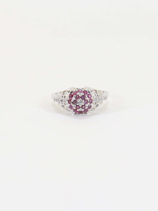 Ring Studded With Zircons And Ruby In 925 Silver.