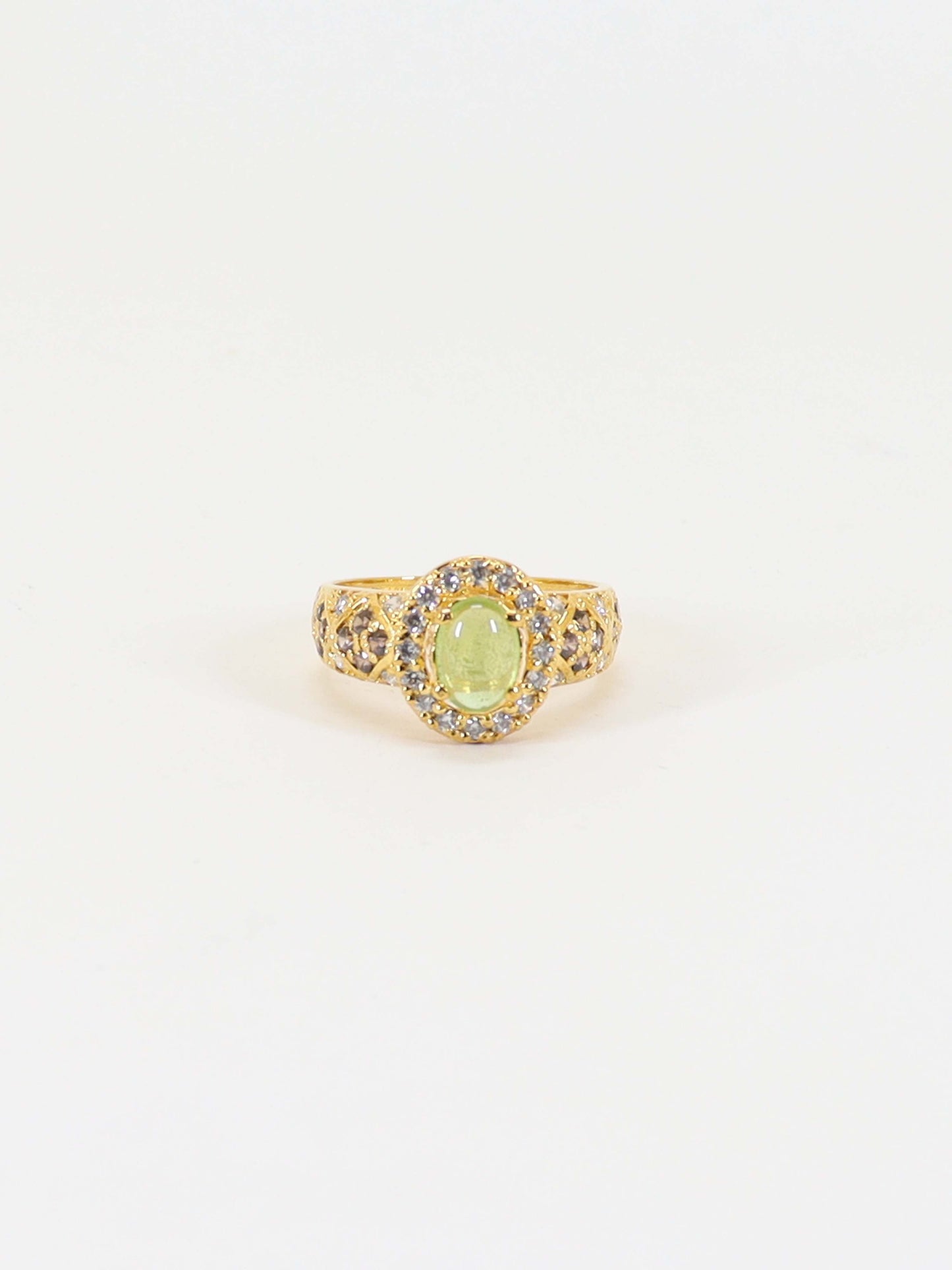 Ring Studded With Russian Coffee And Peridot In 925 Silver.