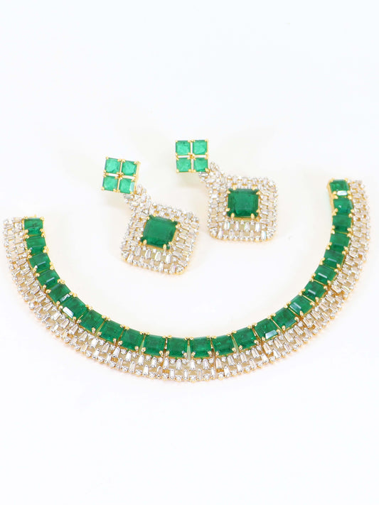 Necklace Set Studded With Zircons And Semiprecious Emerald In 925 Silver.