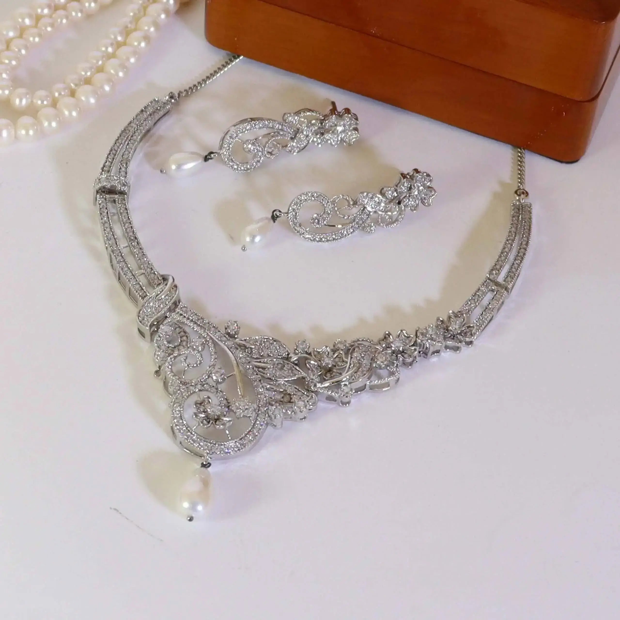 Necklace Set Studded With Zircons And Pearl Drop In 925 Silver.