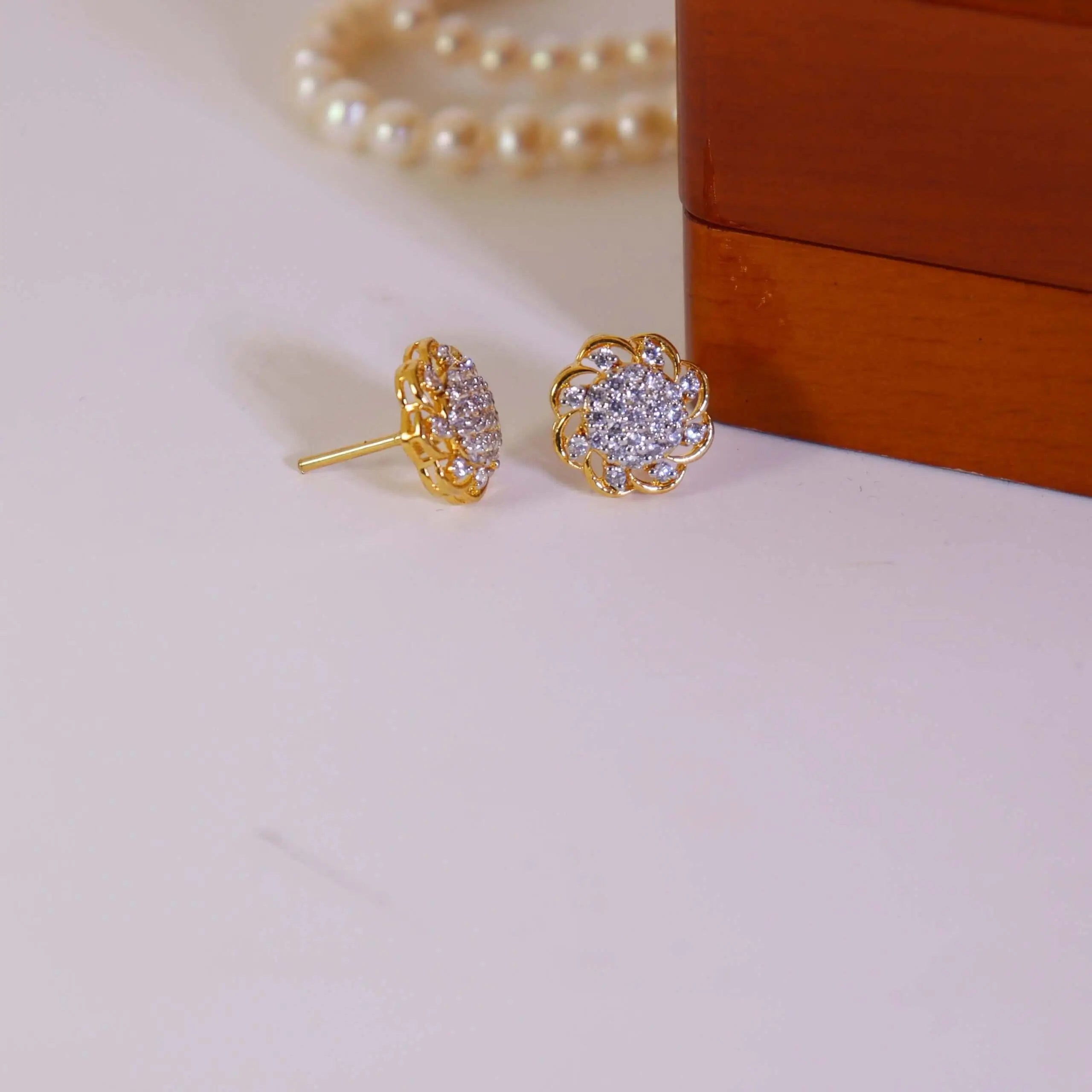 Tops Studded With Zircon In 925 Silver.