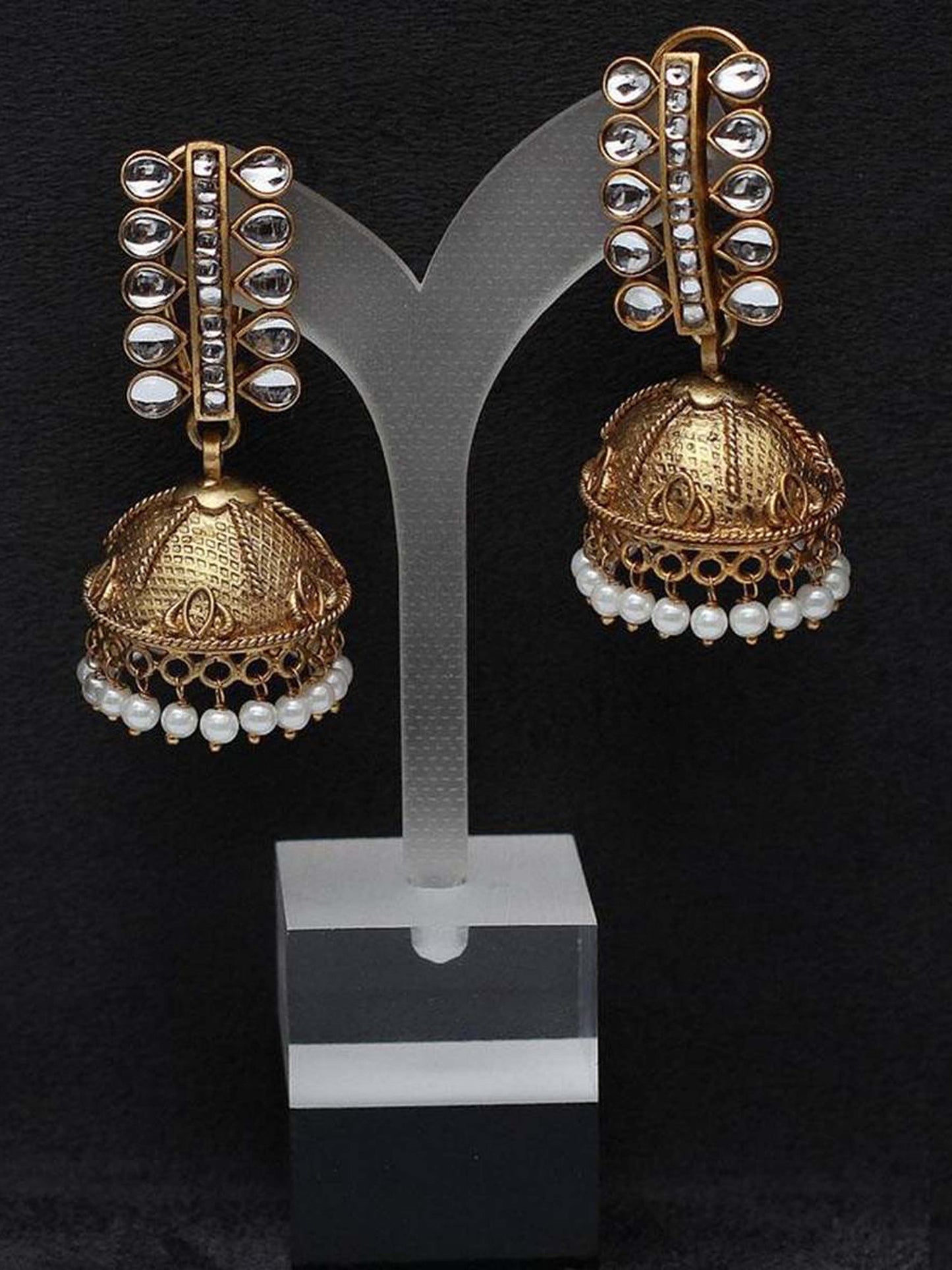 Antique Jhumki With Kundan In 925 Silver.